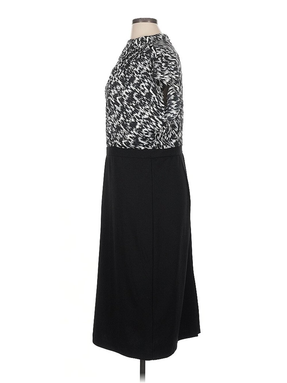 Express Dress - Picture 5 of 7
